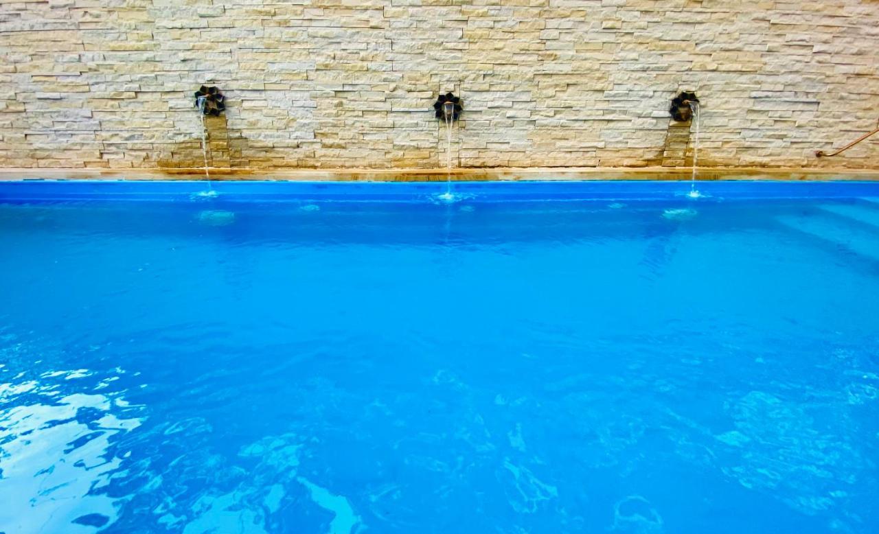 Roshani Pool Villa Gurgaon - 7BR #PrivatePool #Villa #Bungalow #Garden #Staycation Exteriör bild