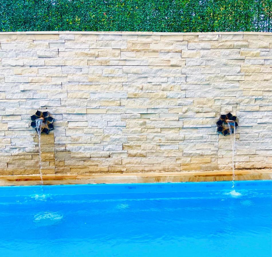 Roshani Pool Villa Gurgaon - 7BR #PrivatePool #Villa #Bungalow #Garden #Staycation Exteriör bild