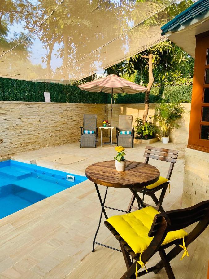 Roshani Pool Villa Gurgaon - 7BR #PrivatePool #Villa #Bungalow #Garden #Staycation Exteriör bild